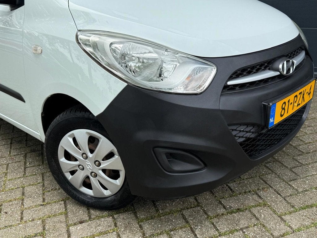 Hyundai I10 1.1 Pure/5D/nieuw apk, Auto's, Hyundai, Euro 5, Gebruikt, 4 cilinders, 400 kg