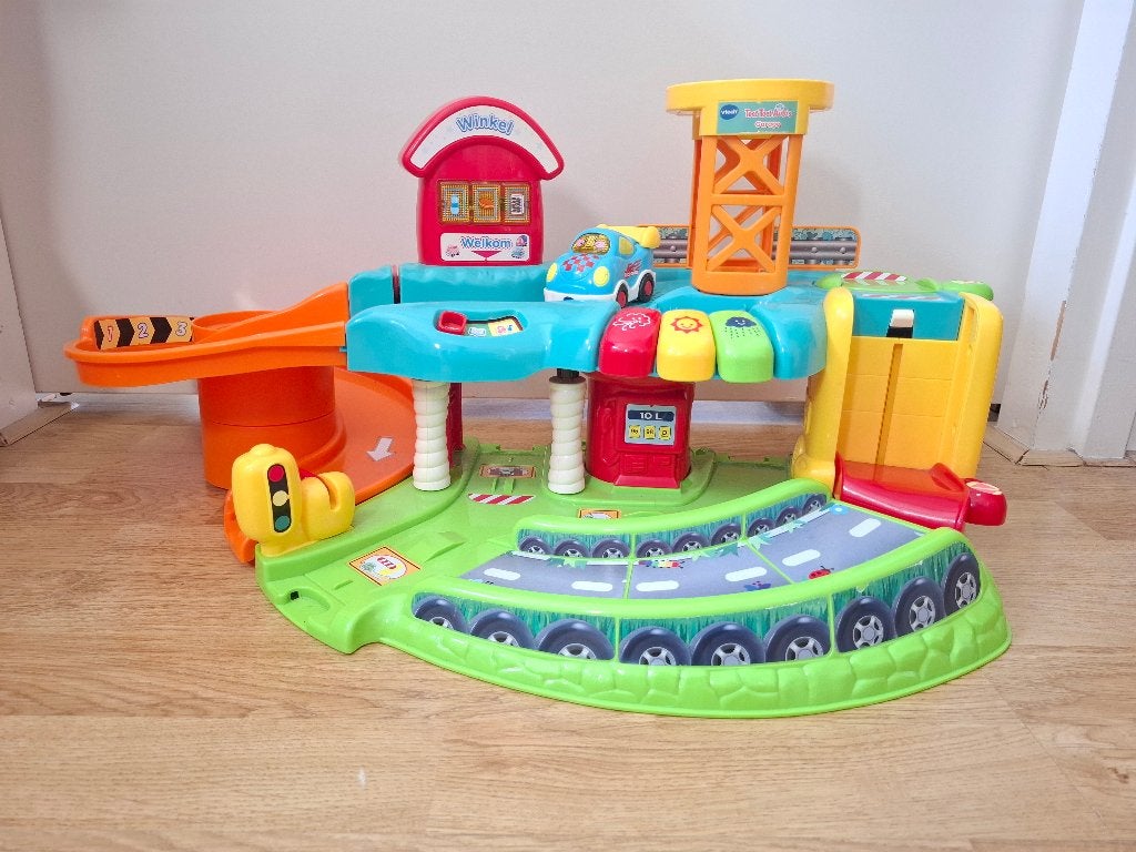 Toet toet auto garage, Ophalen, Zo goed als nieuw