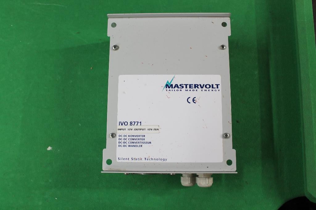 Mastervolt DC-DC omvormer 12V-12V-20A IVO 8771, Ophalen, Zo goed als nieuw, Overige typen