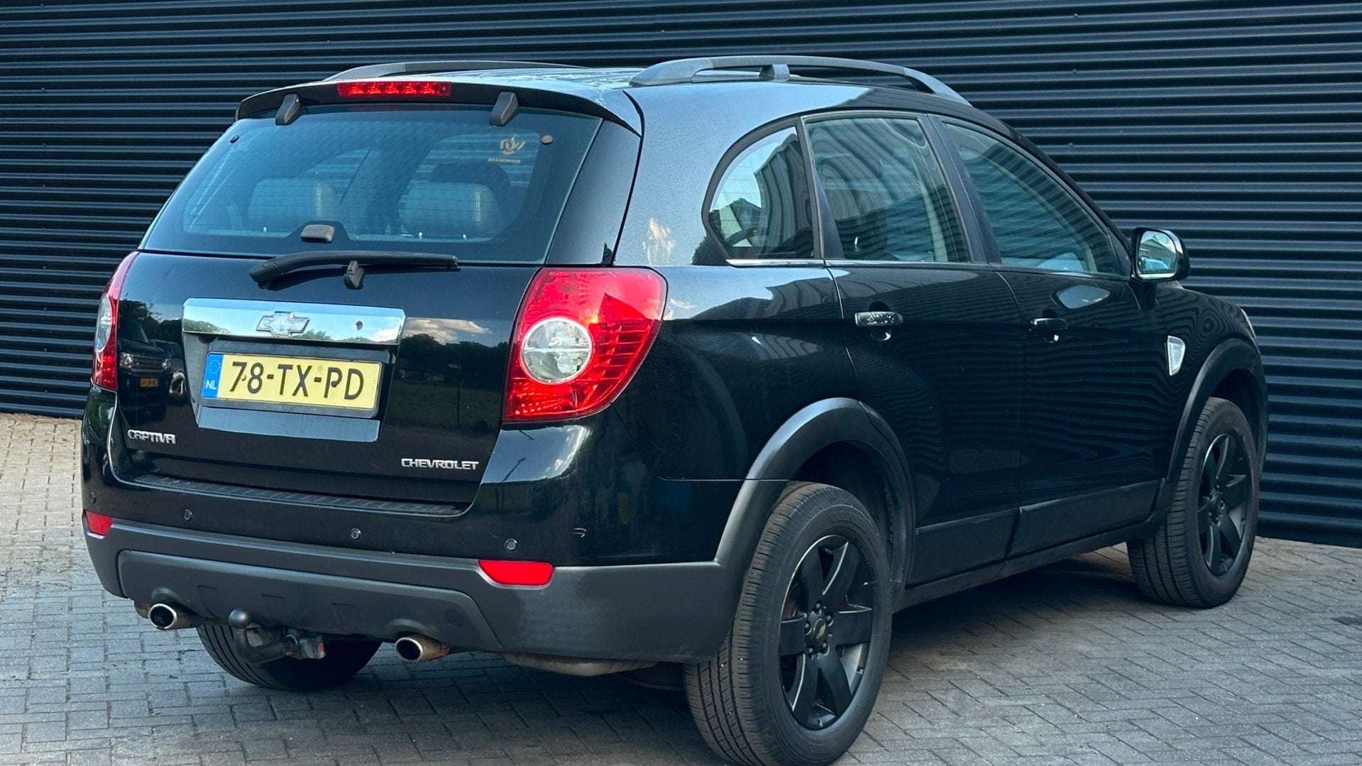 Chevrolet Captiva 2.4i Class | 7 persoons | Airco | Trekhaak, Gebruikt, Zwart, 4 cilinders, 7 stoelen