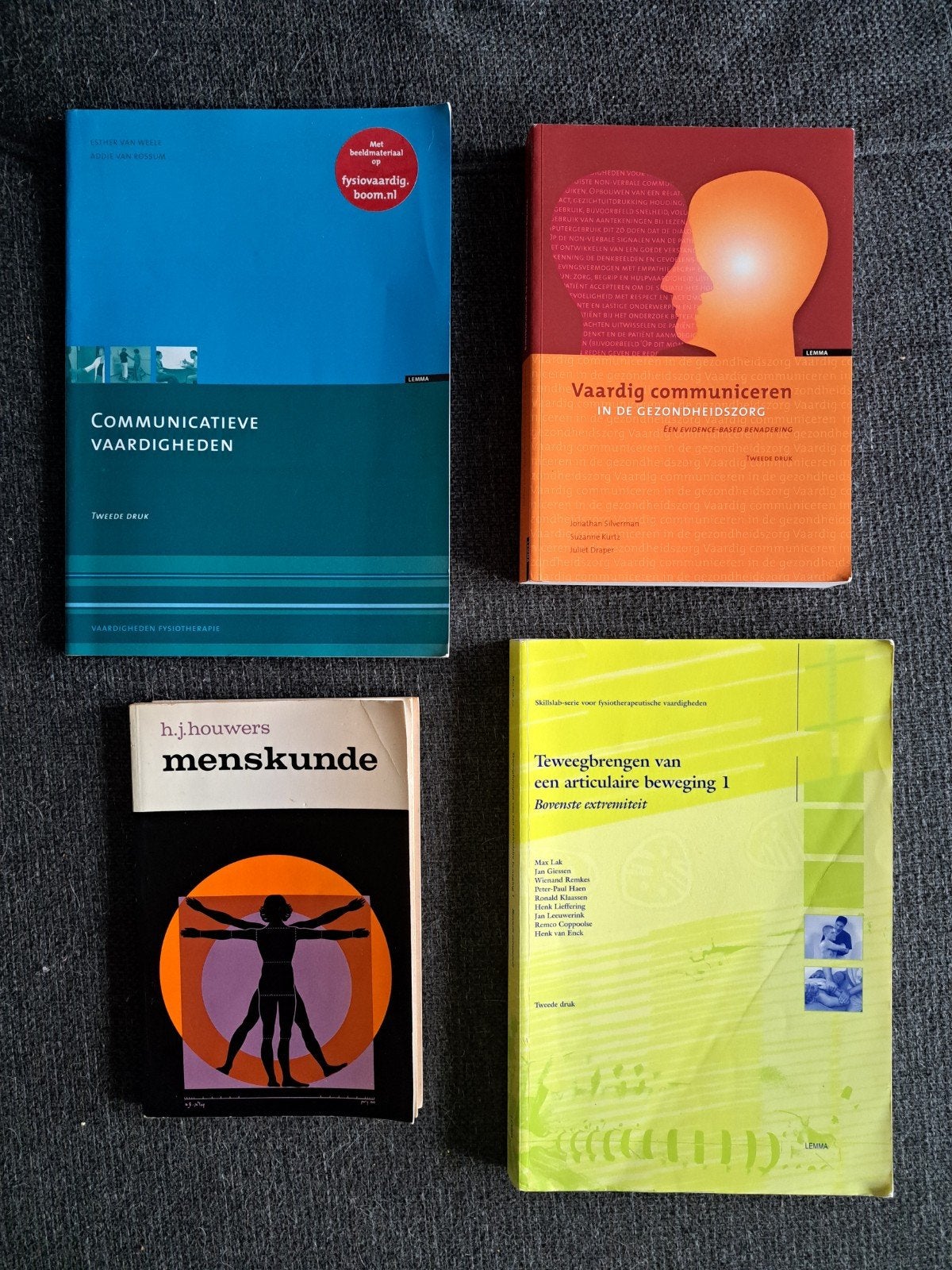 Gratis diverse studieboeken (Communicatie, Menskunde, Fysio), Ophalen, Gamma, Gelezen, HBO