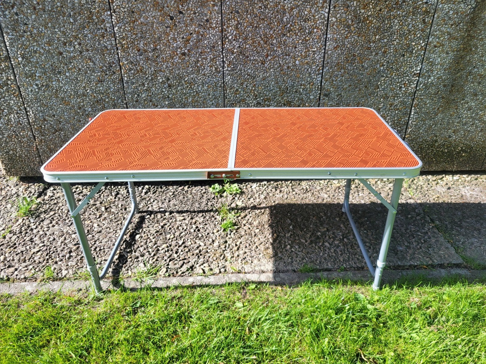 Opklapbare campingtafel 4 tot 6 personen, Caravans en Kamperen, Ophalen, Gebruikt, Campingtafel