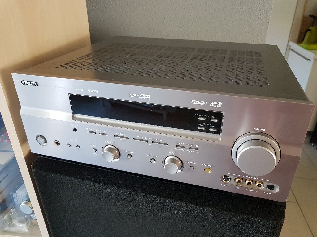 Yamaha RX-V650 wordt verkocht als defect, Audio, Tv en Foto, Ophalen of Verzenden, 120 watt of meer, Refurbished, Yamaha