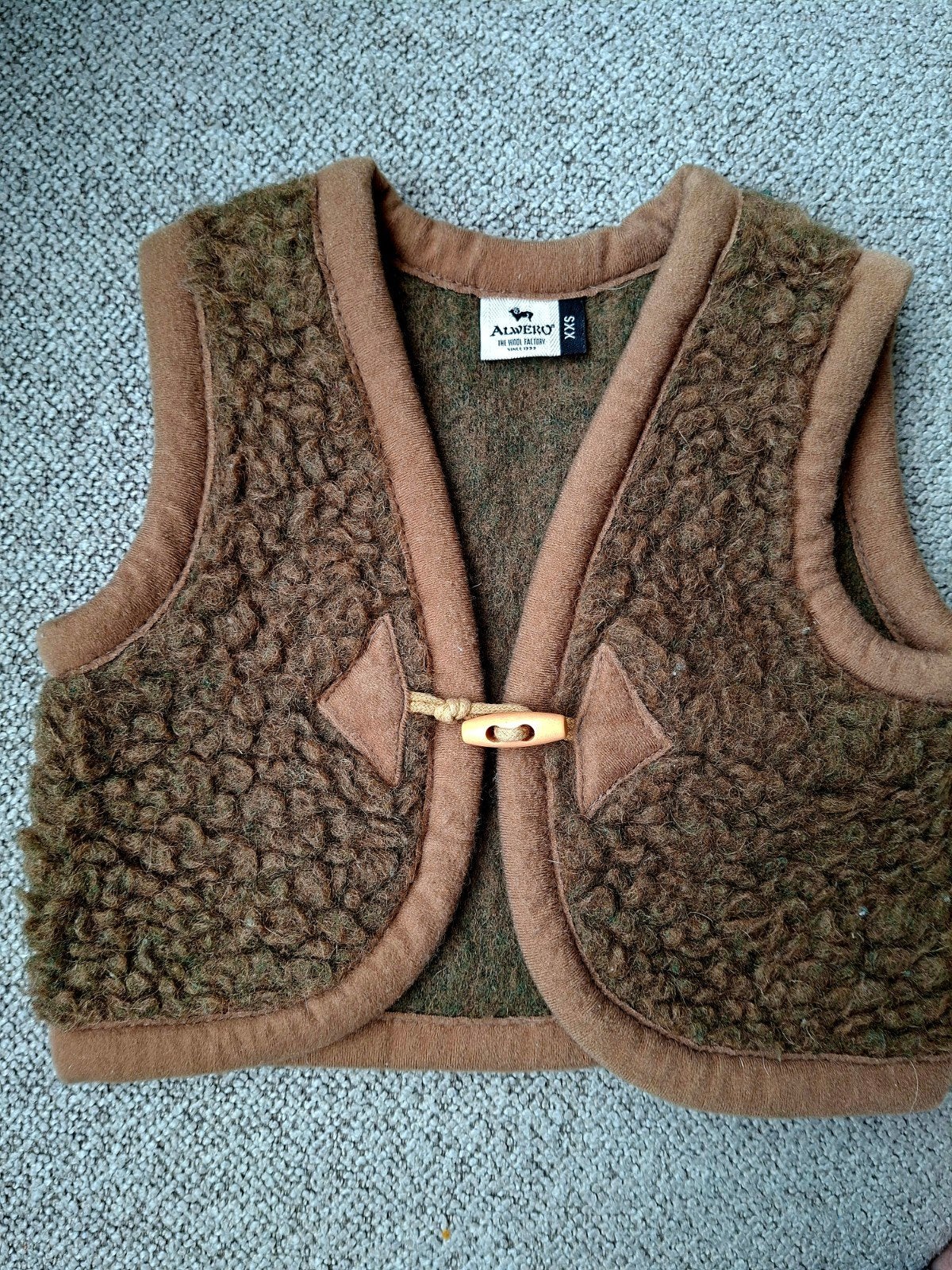 Alwero wollen bodywarmer, Ophalen of Verzenden, Alwero, Jongetje of Meisje, Jasje