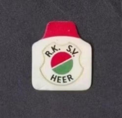 Embleem Logo Voetbalclub RKSV Heer Maastricht 1960., Ophalen of Verzenden, Zo goed als nieuw