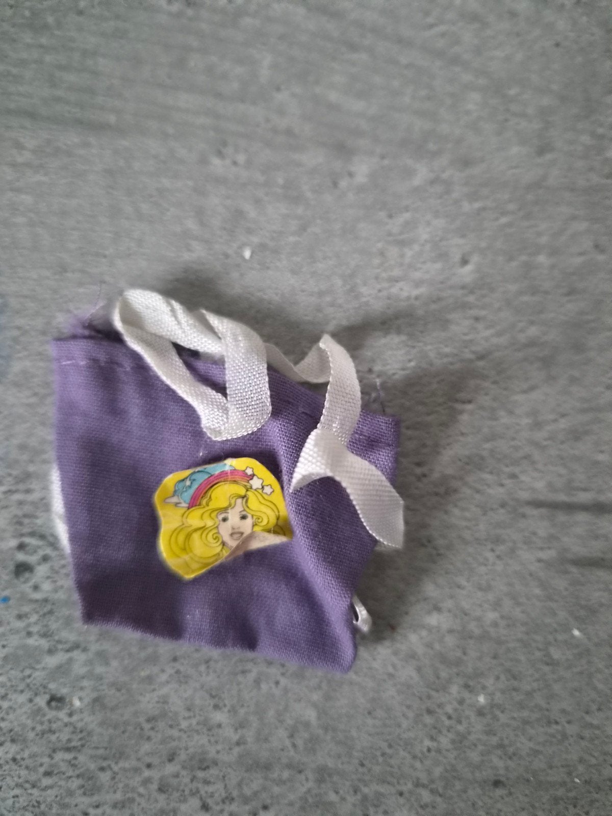 Barbie tasje paars met afbeelding, Ophalen of Verzenden, Gebruikt, Accessoires