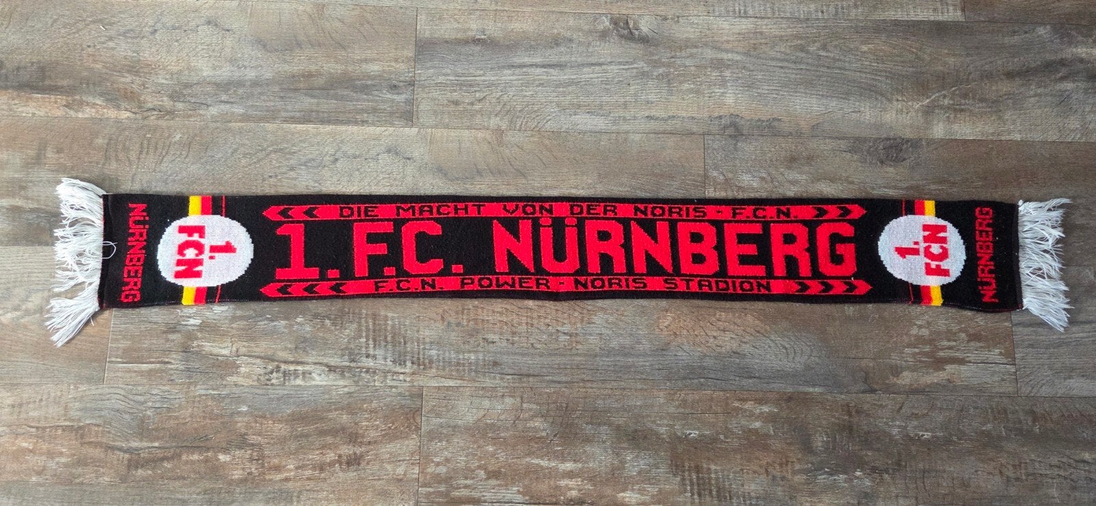 Sjaal 1. FC Nurnberg, Ophalen of Verzenden, Zo goed als nieuw, Buitenlandse clubs, Vaantje of Sjaal