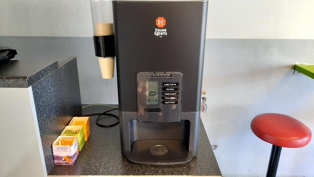 koffiezetapparaat, Ophalen, Gebruikt, 10 kopjes of meer, Koffiemachine