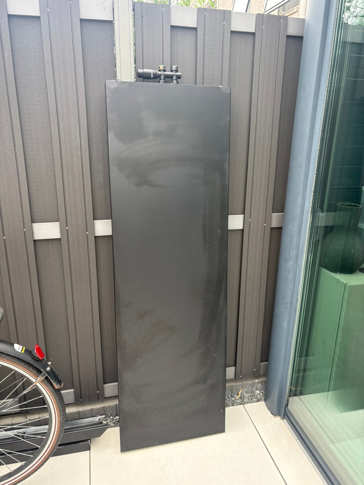 Design radiator zwart, Doe-het-zelf en Verbouw, Verwarming en Radiatoren, Ophalen, Radiator, Minder dan 60 cm, Zo goed als nieuw