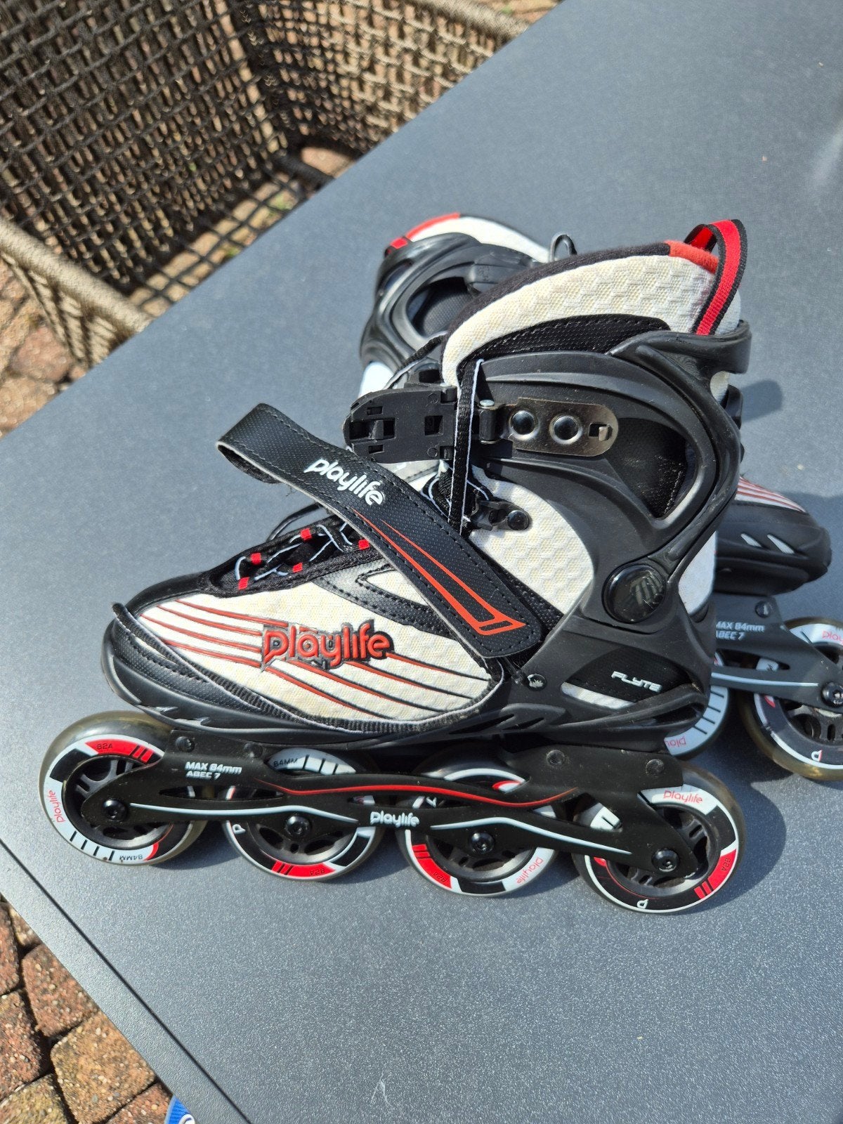 50% korting: Playlife Flyte 84 Skeelers - Maat 38, Verstelbaar, Zo goed als nieuw, Inline skates 4 wielen, Dames