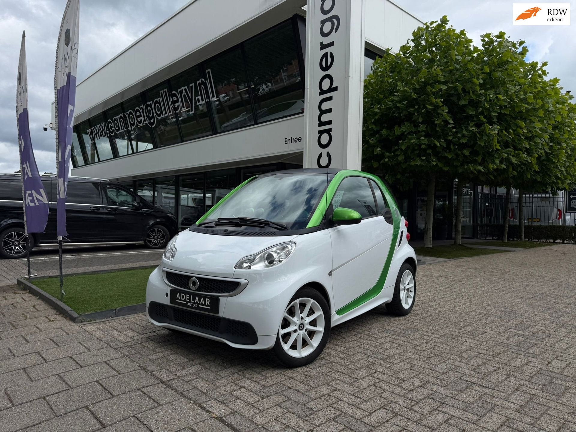 Smart Fortwo coupé Electric drive 18 kWh, Auto's, Smart, Automaat, Gebruikt, Elektrische ramen, Wit