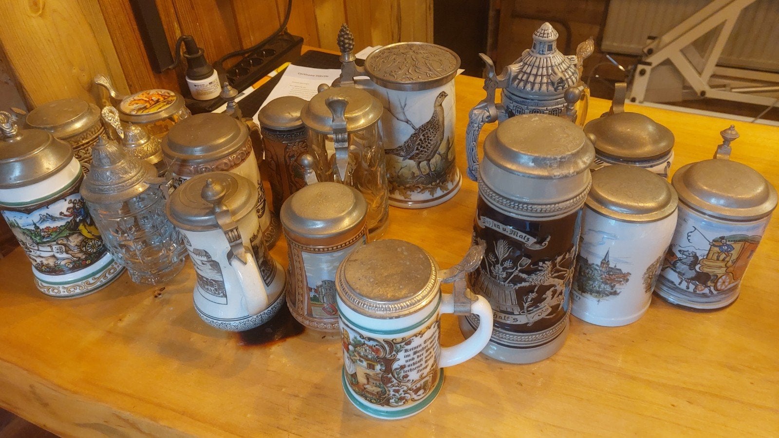 Verzameling van 18 antieke bierpullen, Antiek en Kunst, Ophalen of Verzenden