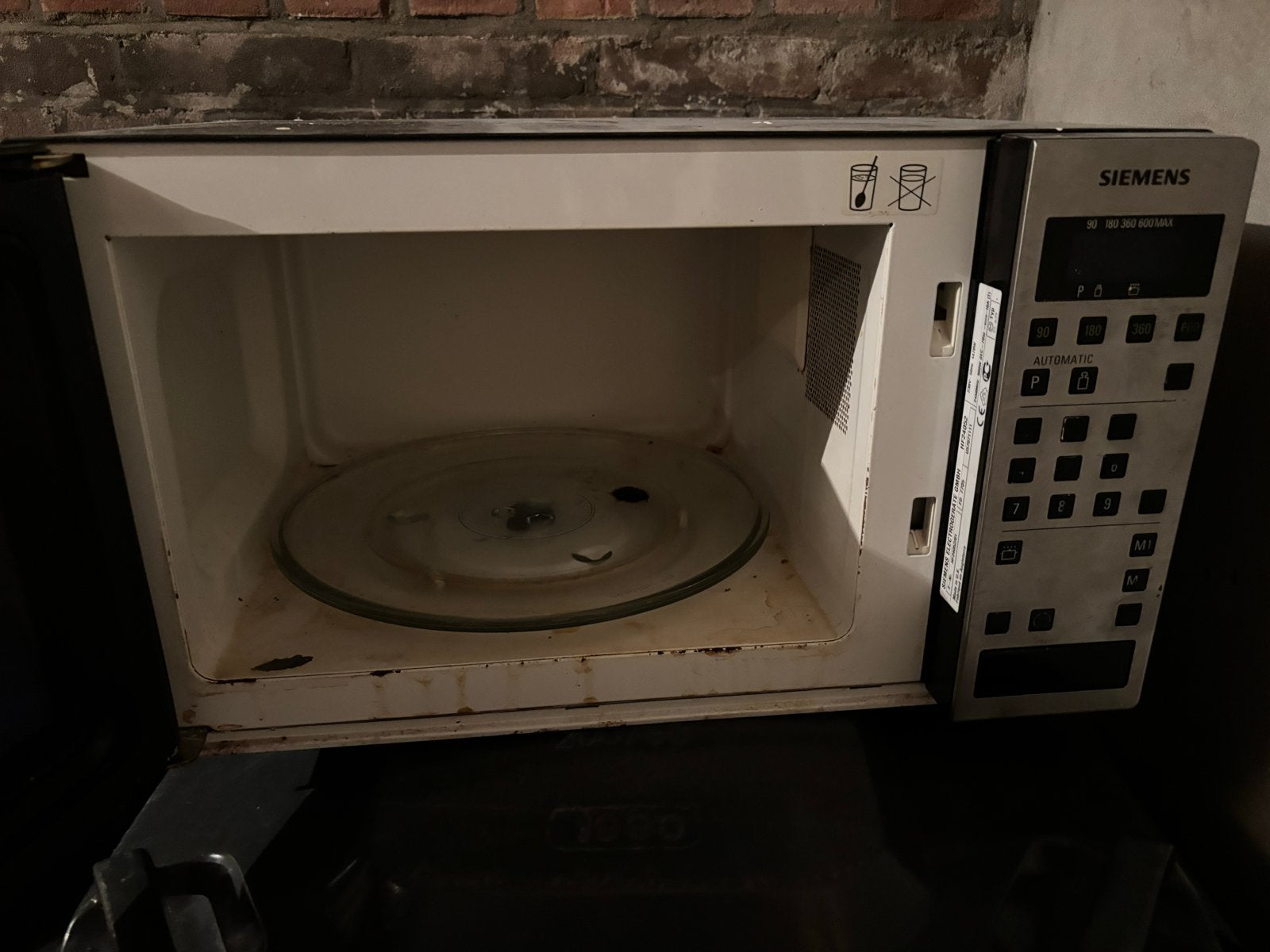 Siemens Magnetron - Gebruikt maar functioneel, Ophalen, Gebruikt, Magnetron, Draaiplateau