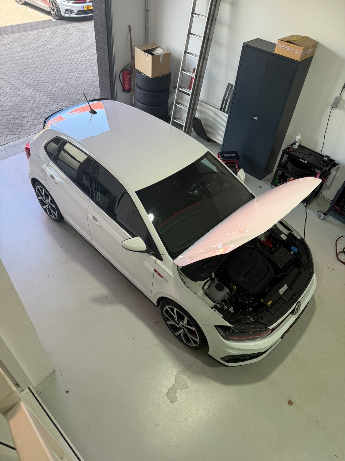 Volkswagen Polo 2.0 TSI 200pk 6-DSG 2018 Wit, Auto's, Stof, Zwart, 4 cilinders, 1984 cc