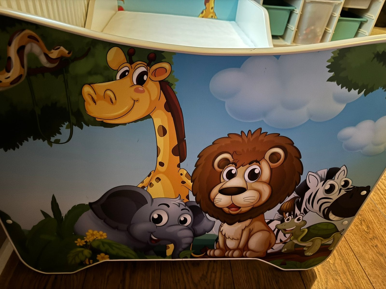 Peuterbed met jungle dieren, Ophalen, 70 tot 85 cm, 140 tot 160 cm, Zo goed als nieuw