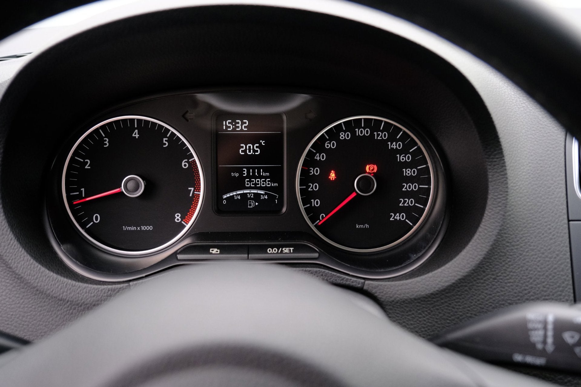 Foto 13 van Volkswagen Polo 1.2 TSI Comfortline 5-drs *63.000km!* Airco|