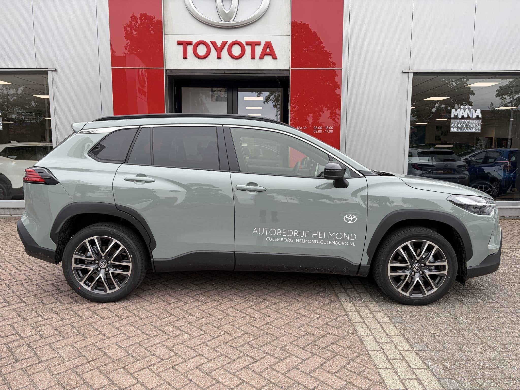 Toyota Corolla Cross Hybrid 140 Dynamic Stoelverwarming | pa, Auto's, Dealer onderhouden, Stof, Gebruikt, 4 cilinders