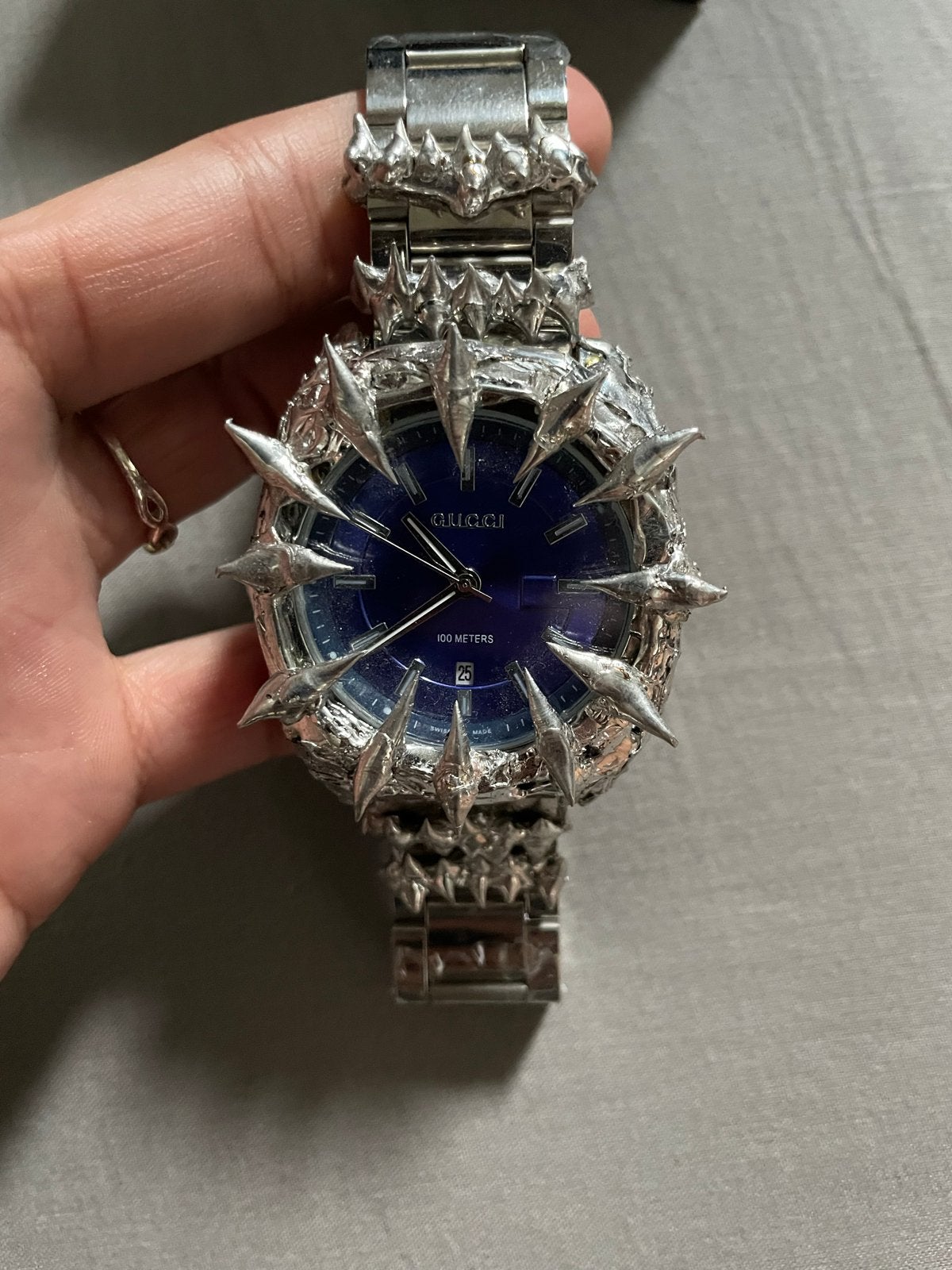 Uniek Gucci Polshorloge - Aangepast Design, Overige merken, Gebruikt, Staal, Polshorloge