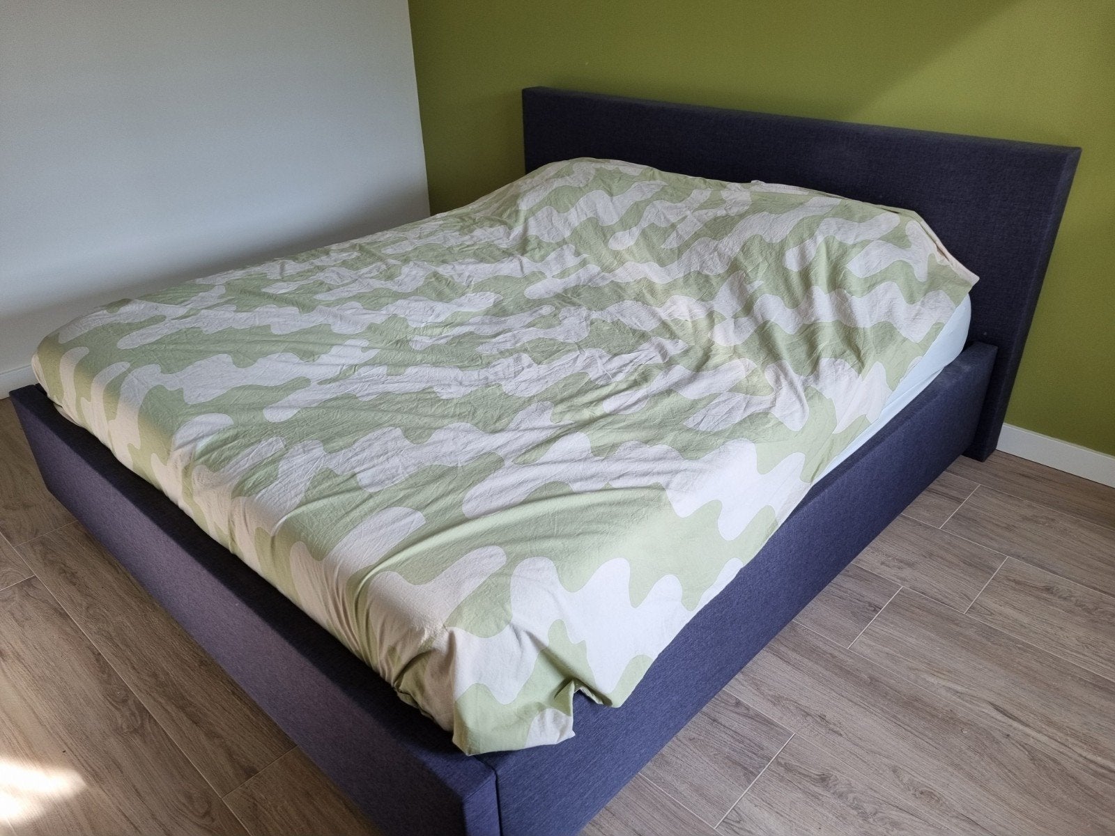 Tweepersoonsbed 200 x 180 met 2 lattenbodems, Huis en Inrichting, Slaapkamer | Boxsprings, Ophalen, Gebruikt, Tweepersoons, 180 cm