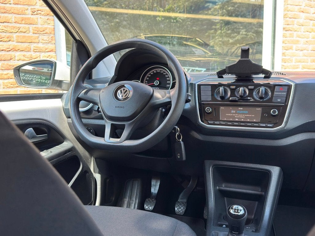 Volkswagen Up! 1.0 BMT high up! | Airco | Cruise | Parkeerse, Auto's, Volkswagen, Voorwielaandrijving, Stof, Gebruikt, Bedrijf