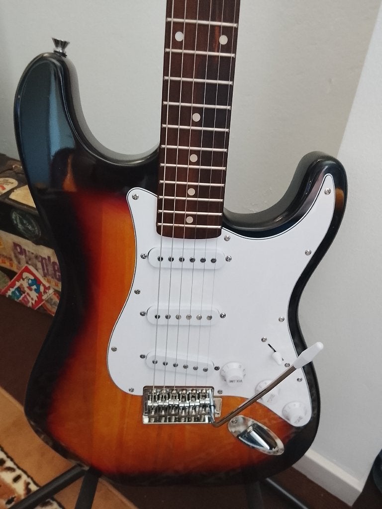 Elektrische gitaar Fazley Classic series, Muziek en Instrumenten, Snaarinstrumenten | Gitaren | Elektrisch, Ophalen, Zo goed als nieuw