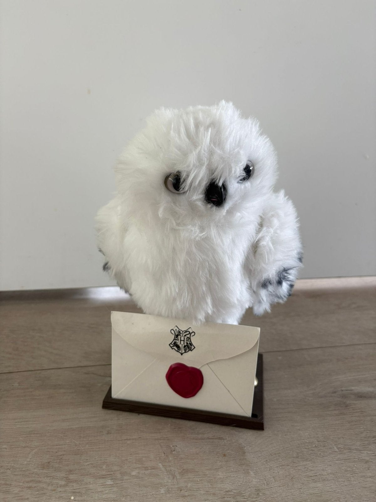 Harry Potter interactieve Hedwig uil + Hogwarts brief, Ophalen of Verzenden, Zo goed als nieuw, Actiefiguurtje