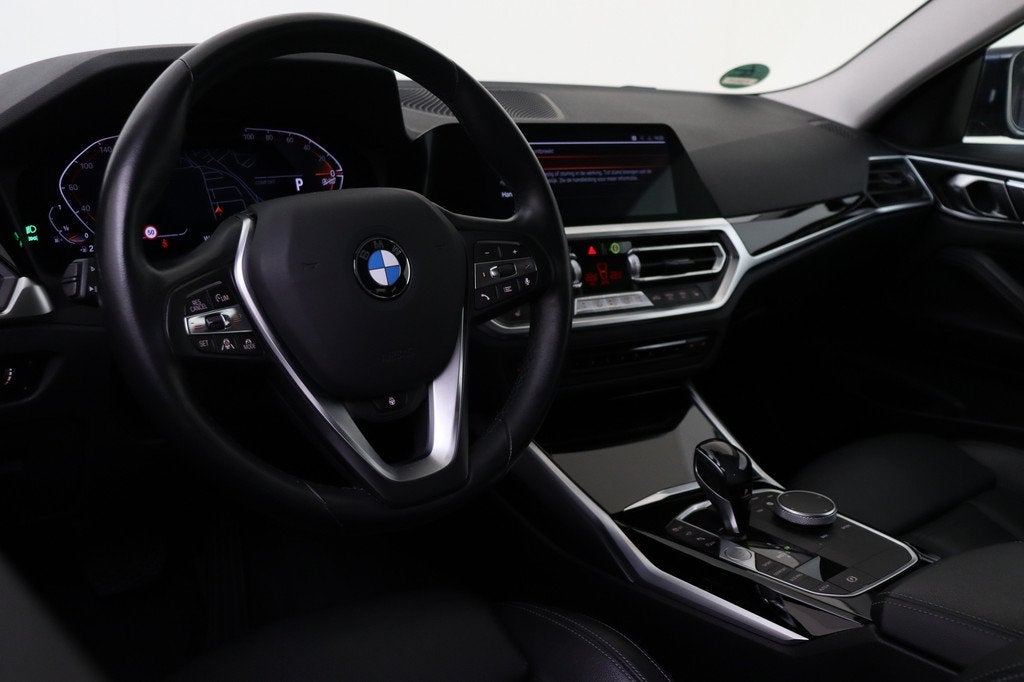 BMW 4 Serie Coupé 420i High Executive Automaat Stuurverwarm, 1998 cc, Achterwielaandrijving, Gebruikt, Met garantie (alle)