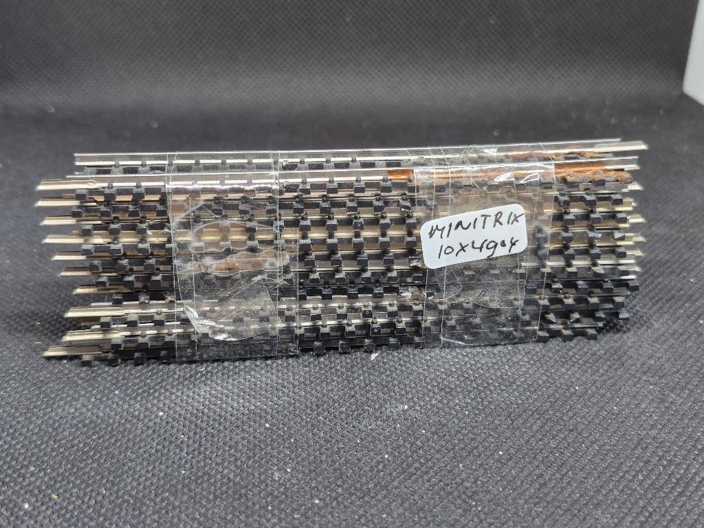 Minitrix 4904 - 10x rechte rail L 104,2mm (15045), Gebruikt, Gelijkstroom, Trix, Rails