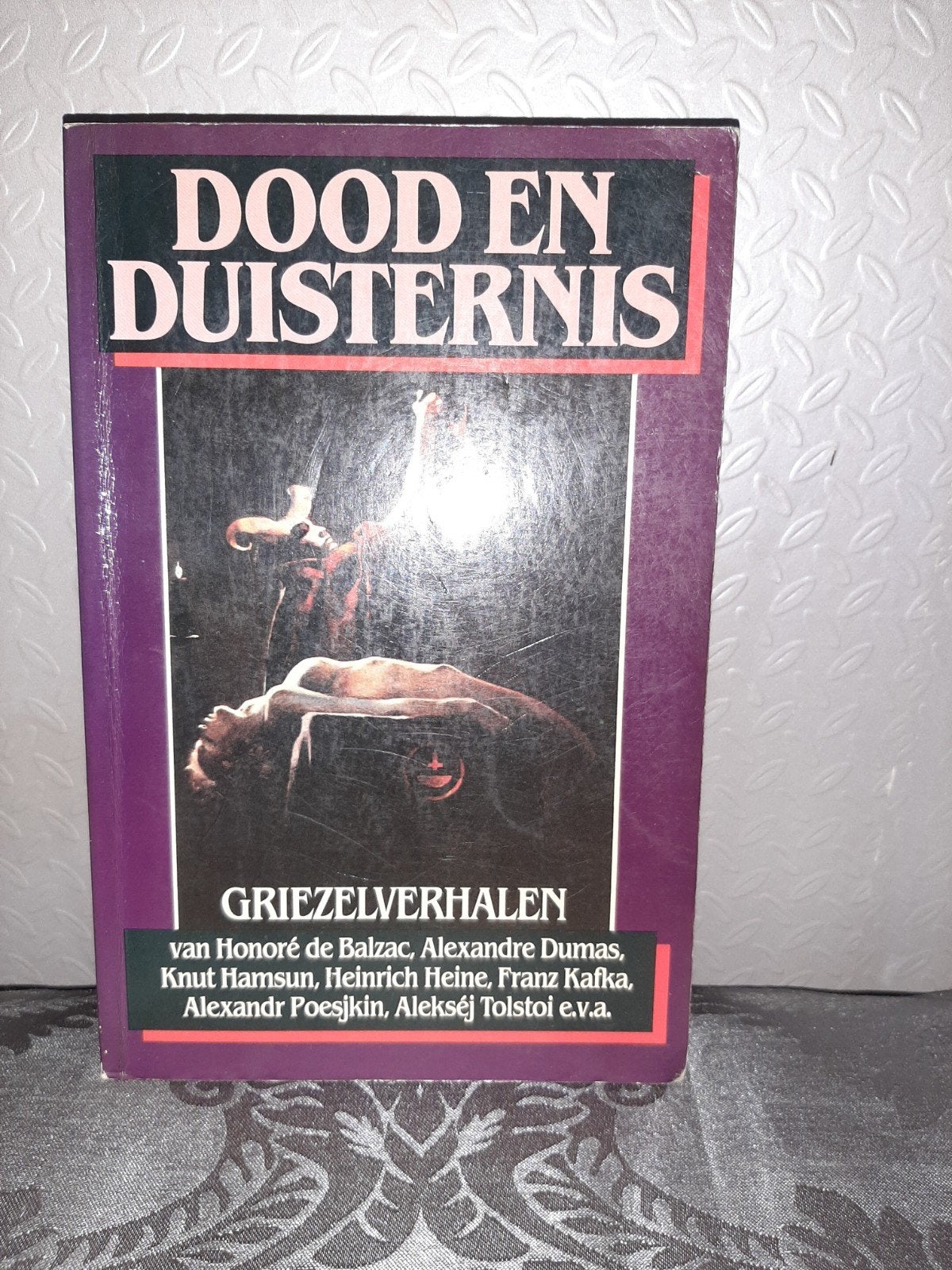 Dood en Duisternis - Griezelverhalen (1982), Ophalen of Verzenden, Gelezen, J.J. Strating (redactie), diverse auteurs, Europa overig