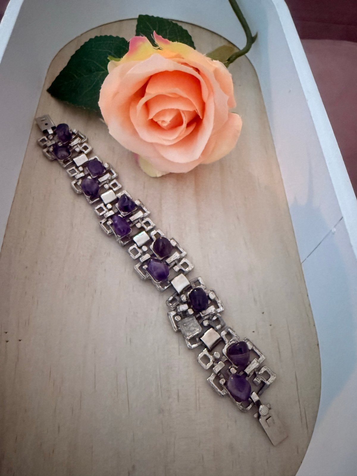 Vintage armband met amethist en sterk slotje, Sieraden, Tassen en Uiterlijk, Overige materialen, Gebruikt, Paars, Ophalen of Verzenden