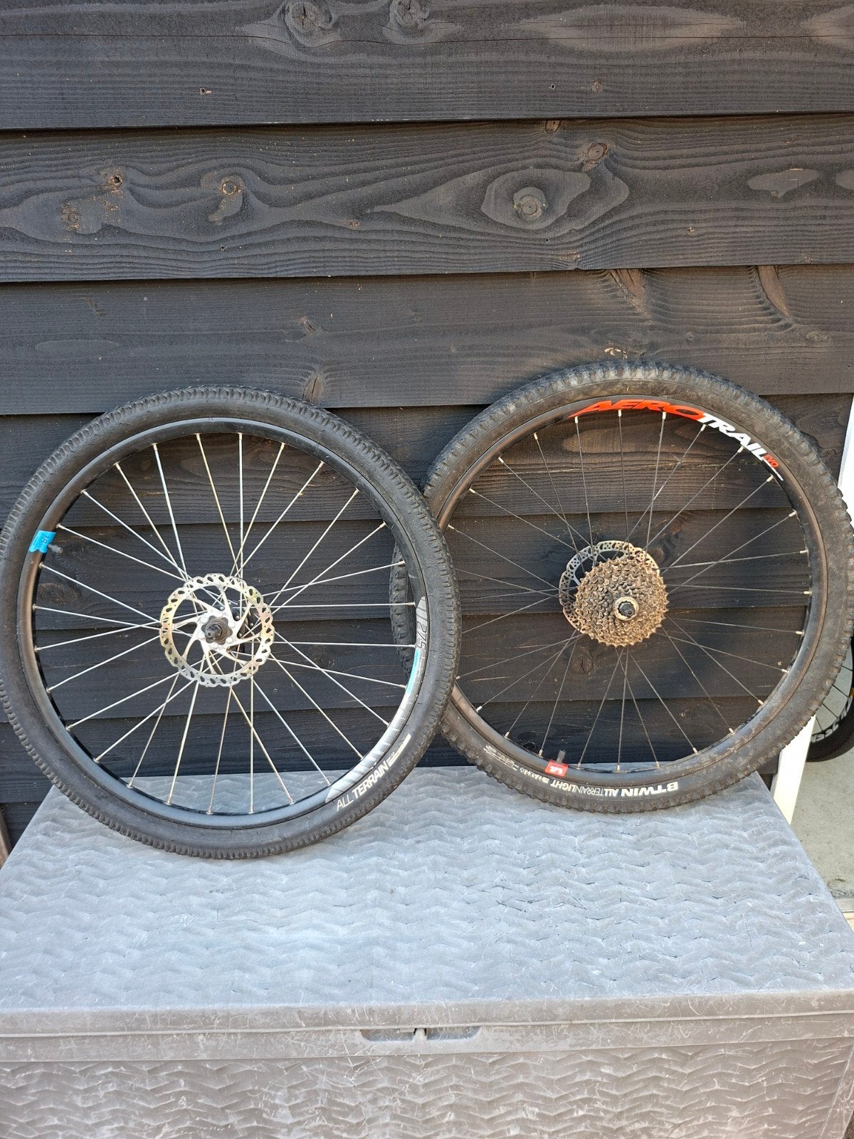27.5 inch Wielen met 9-speed Cassette en schijven, Fietsen en Brommers, Gebruikt, Aluminium, Mountainbike, Ophalen