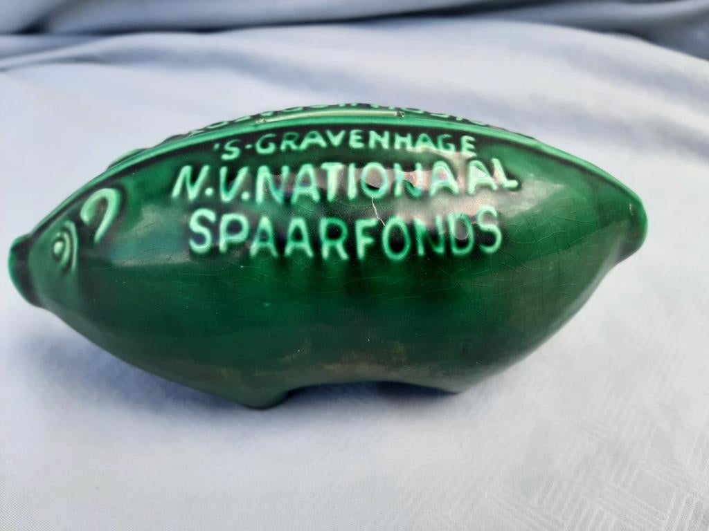 Groene oude spaarpot /N.V. nationaal spaarfonds/sGravenhage, Ophalen of Verzenden, Gebruikt, Steen, Aardewerk of Keramiek