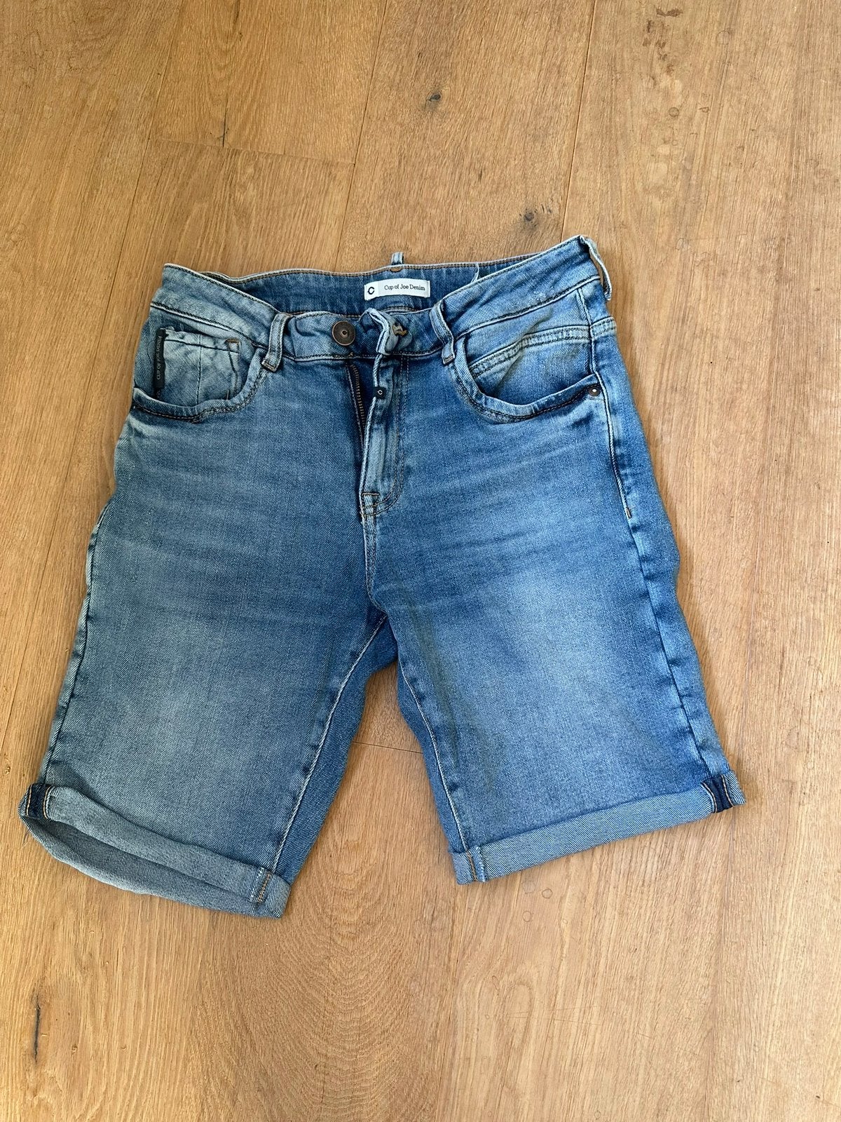 Korte heren spijkerbroek. Mt S, Cup of Joe Denim, heren, Kleding | Heren, Ophalen of Verzenden, Zo goed als nieuw, Blauw, W32 (confectie 46) of kleiner