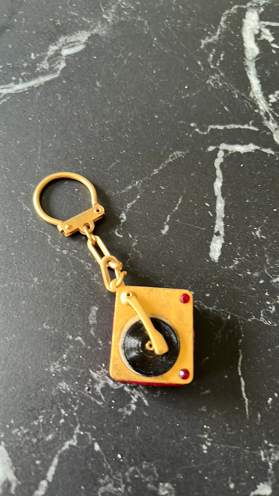 Vintage sleutelhanger platenspeler, Verzamelen, Verzenden, Zo goed als nieuw, Merk