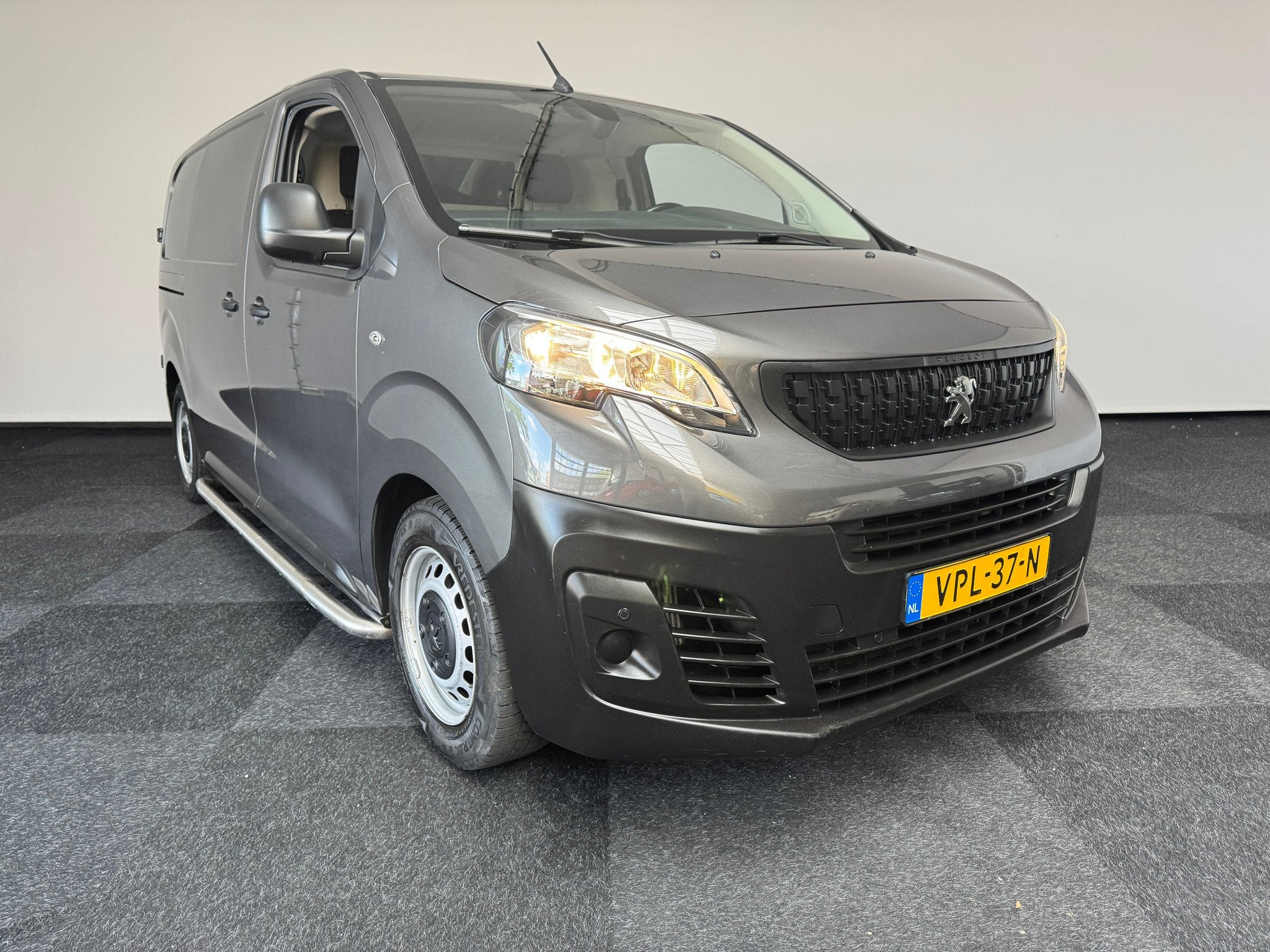 Peugeot Expert 2.0HDI Automaat 145 PK L2H1 Camera Navigatie, Automaat, Gebruikt, Euro 6, 4 cilinders