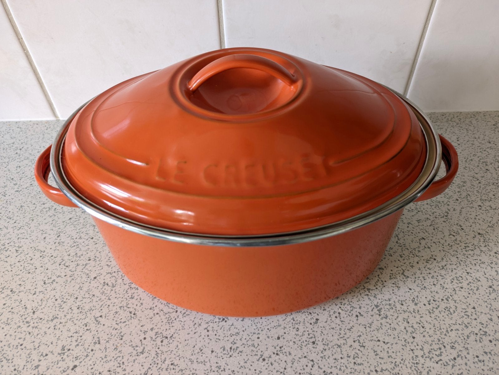 Le Creuset geëmailleerde stalen pan - oranje 24 cm, Huis en Inrichting, Keuken | Potten en Pannen, Ophalen of Verzenden, Gebruikt