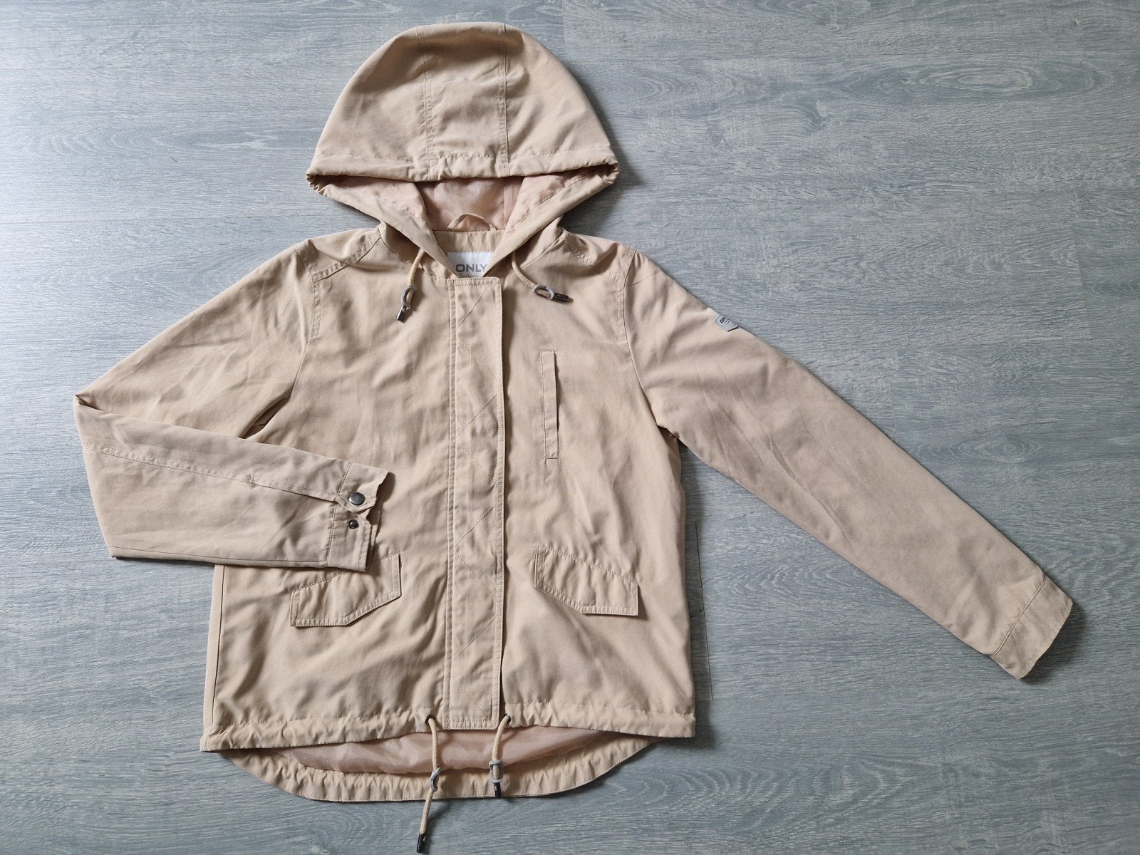 Beige zomerjas van only maat s. Weinig gedragen., Only, Beige, Nieuw, Ophalen of Verzenden