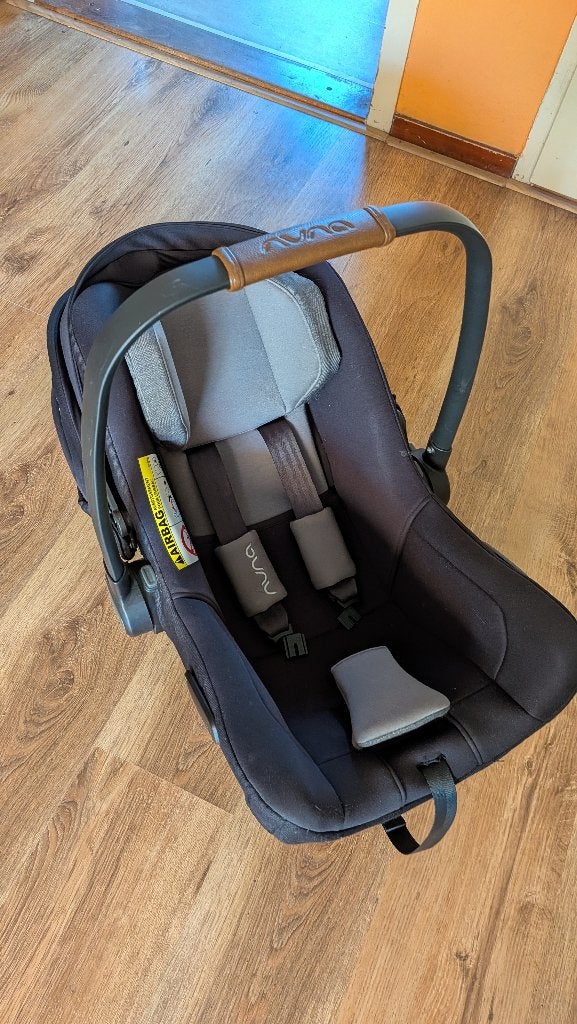 Nuna Pipa Next - Baby car seat with ISOFIX-base, Gebruikt, Isofix, 0 t/m 13 kg, Ophalen