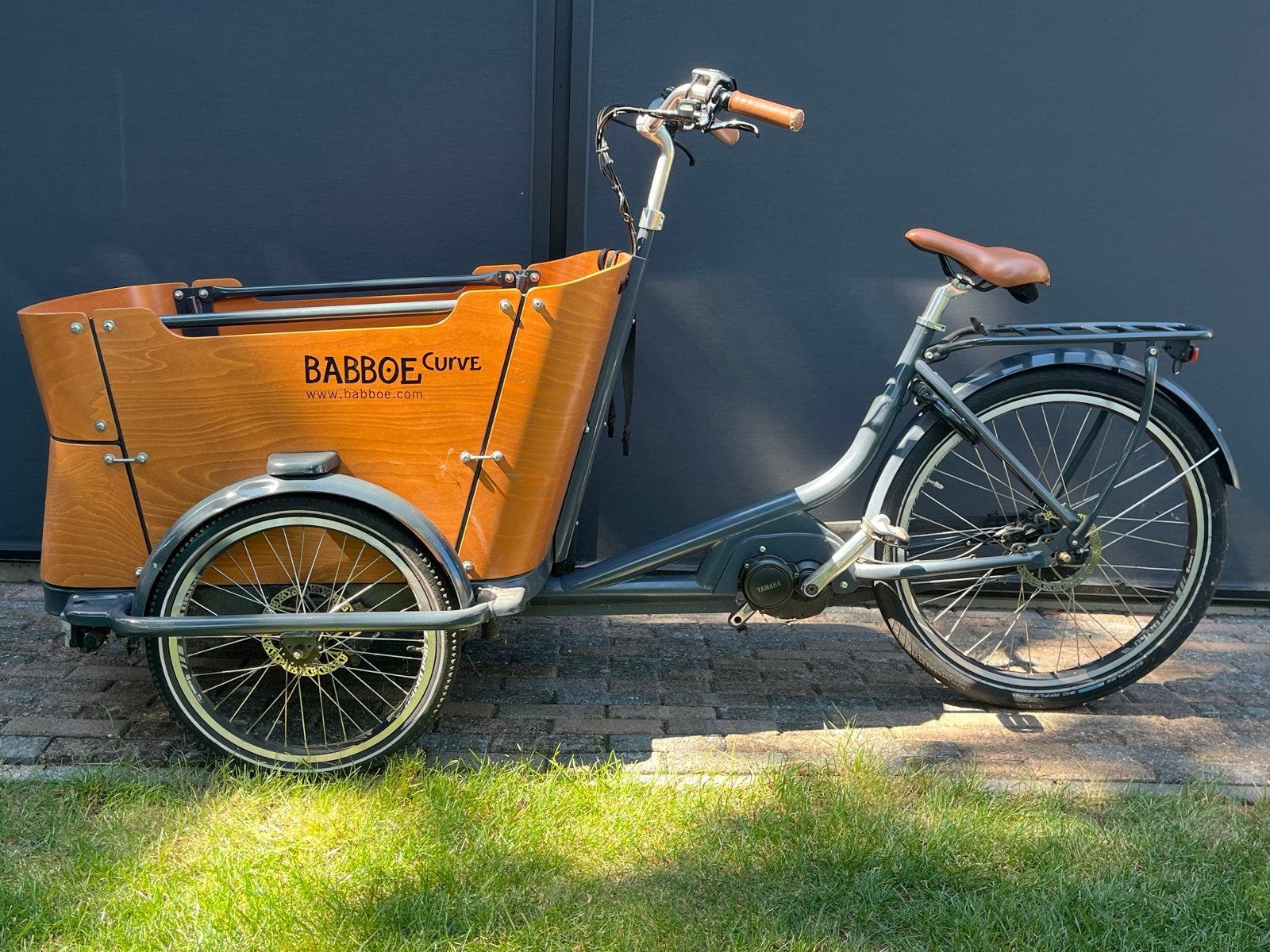Babboe Curve Mountain electrische bakfiets met huif, Elektrisch, Zo goed als nieuw, 2 kinderen, Schijfrem