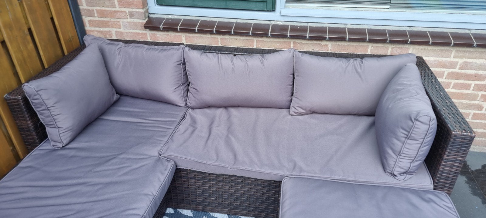 Wicker Loungeset met Kussens - Zo goed als nieuw, Tuin en Terras, Tuinsets en Loungesets, Ophalen, Bank, 3 zitplaatsen, Zo goed als nieuw