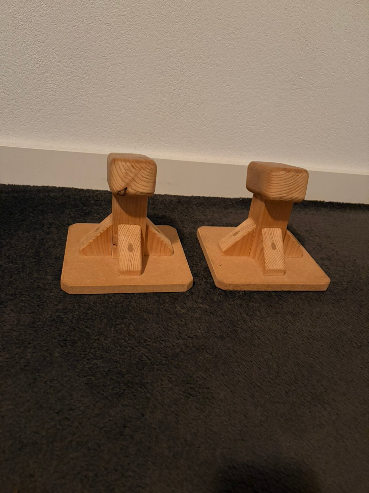 Acro turn oefen paaltjes van hout, Sport en Fitness, Kleiner dan kindermaat 122, Ophalen of Verzenden, Zo goed als nieuw, Materiaal
