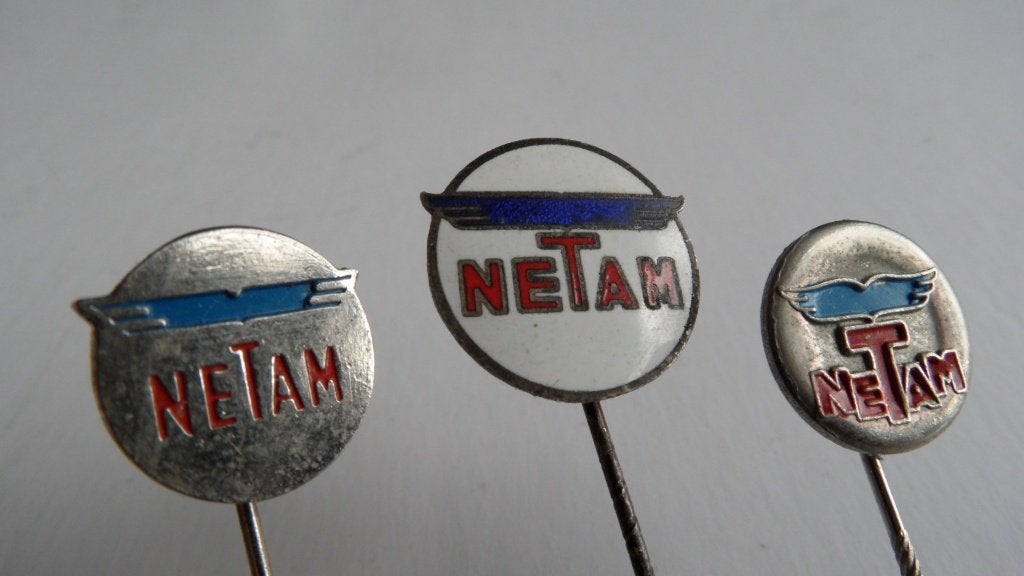 Netam aanhangers speldjes 3 x, Verzamelen, Verzenden, Gebruikt, Merk, Speldje of Pin