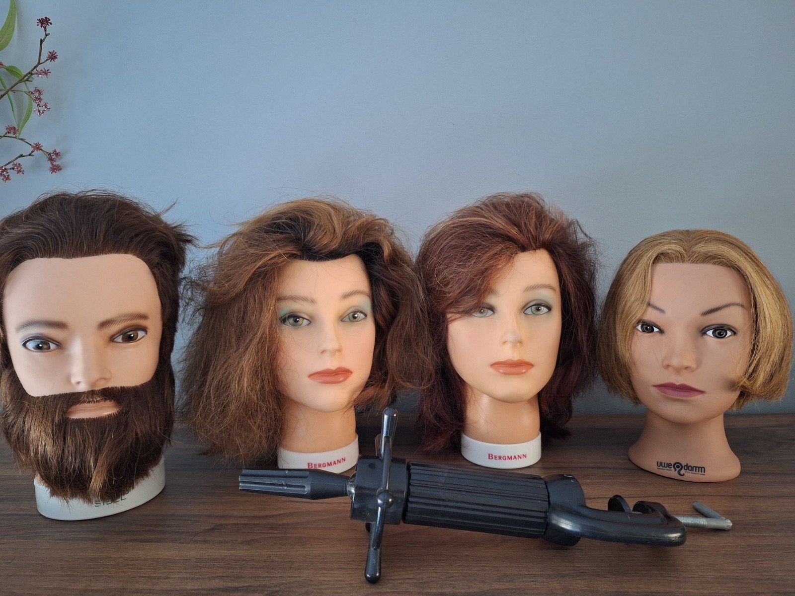 Oefenhoofden met echt haar en standaarden (ook los te koop), Ophalen of Verzenden, Nieuw, Pruik of Haarverlenging
