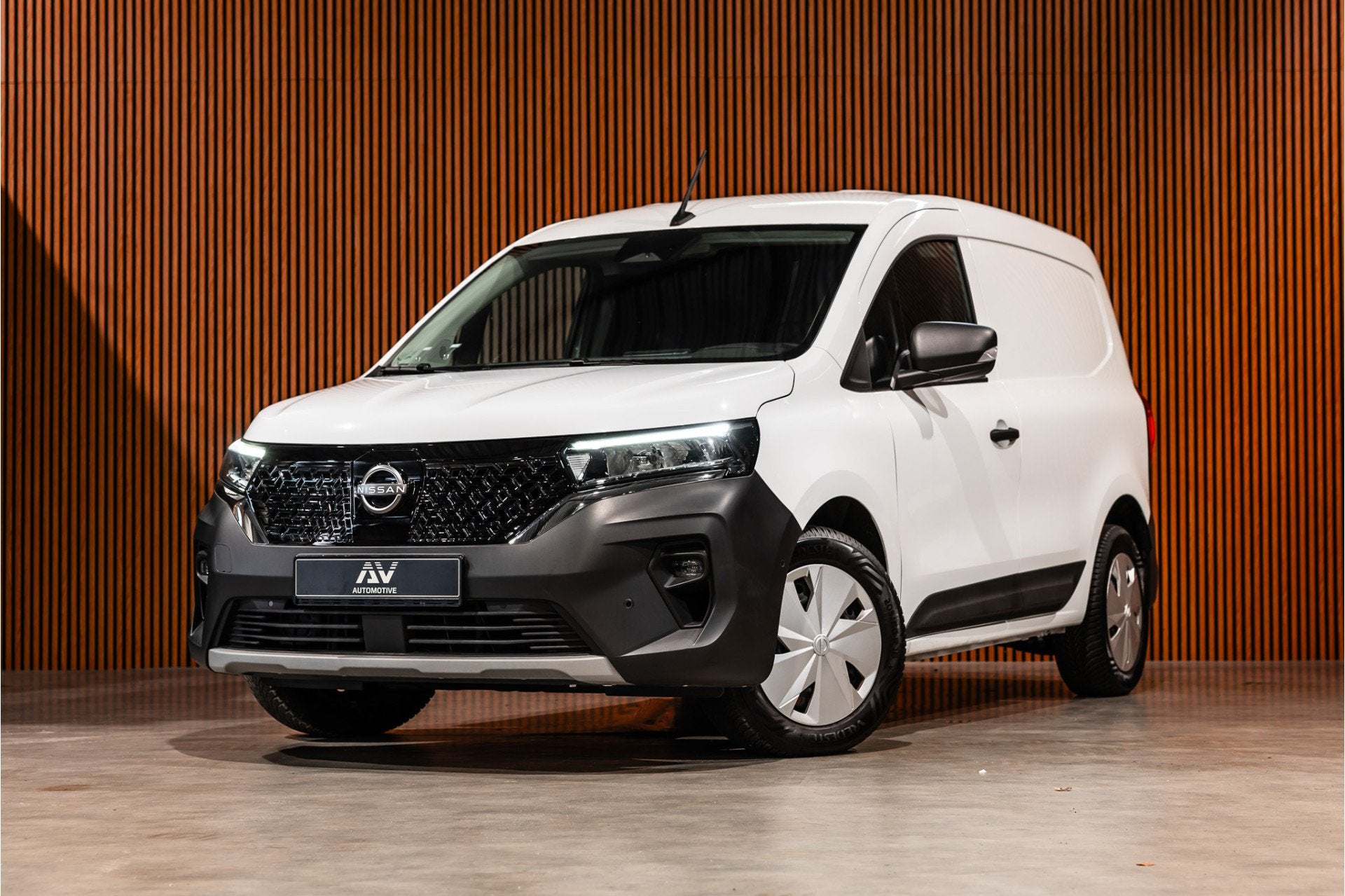 Nissan Townstar Business 45 kWh | CarPlay | Camera | Dodehoe, Auto's, Bestelauto's, Zwart, Wit, Voorwielaandrijving, Automaat