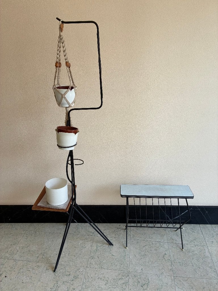krantenhouder en bloemenstaander, Huis en Inrichting, Woonaccessoires | Krantenbakken en Lectuurbakken, Ophalen, Gebruikt, Vintage