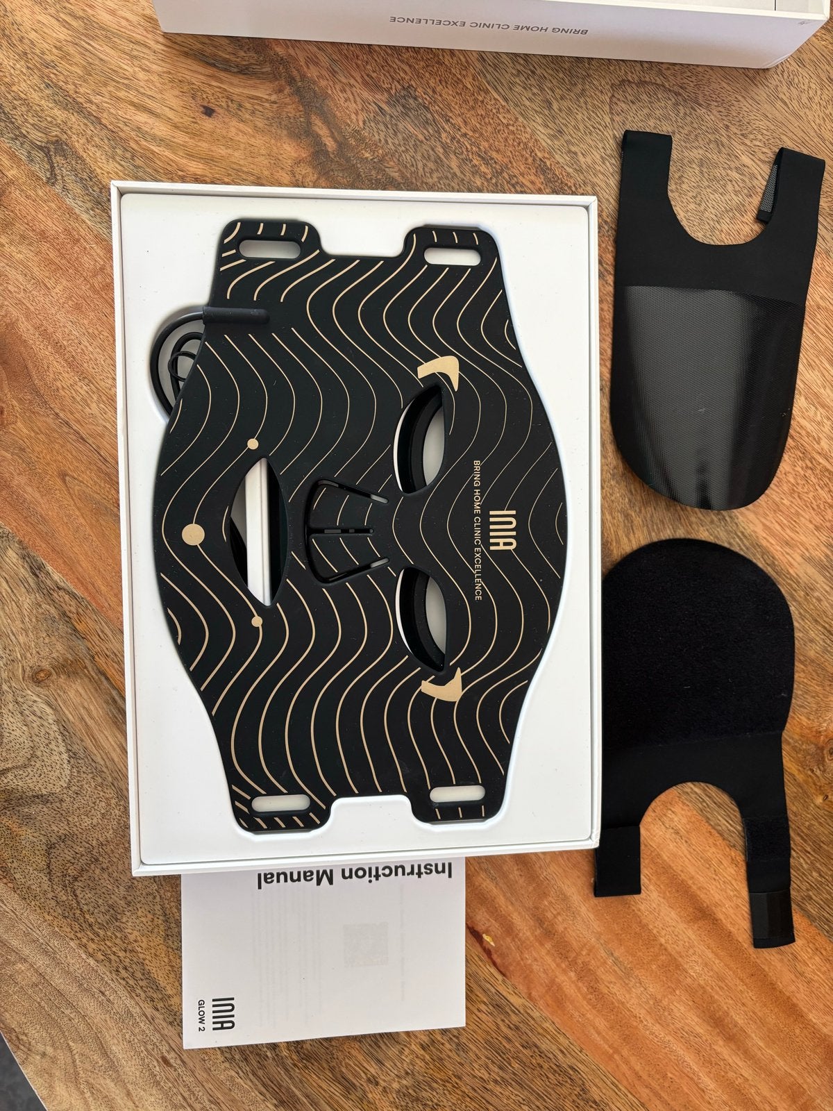 INIA Glow 2 LED Masker voor Huidverzorging, Sieraden, Tassen en Uiterlijk, Uiterlijk | Gezichtsverzorging, Ophalen of Verzenden