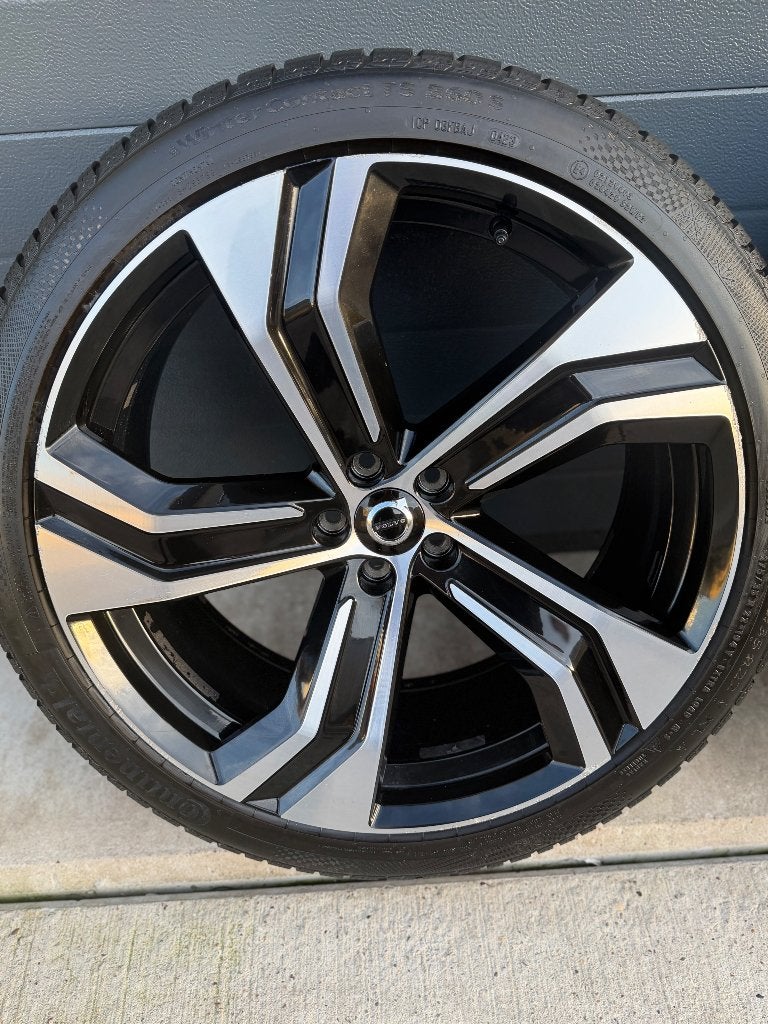Originele 22” Volvo XC90 R-design velgen + winterbanden, Ophalen, Gebruikt, Velg(en), 275 mm