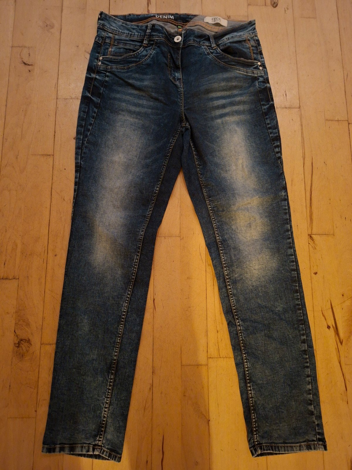Cecil spijkerbroek dames jeans donkerblauw zakken, Kleding | Dames, Blauw, Ophalen of Verzenden, Zo goed als nieuw, W33 - W36 (confectie 42/44)