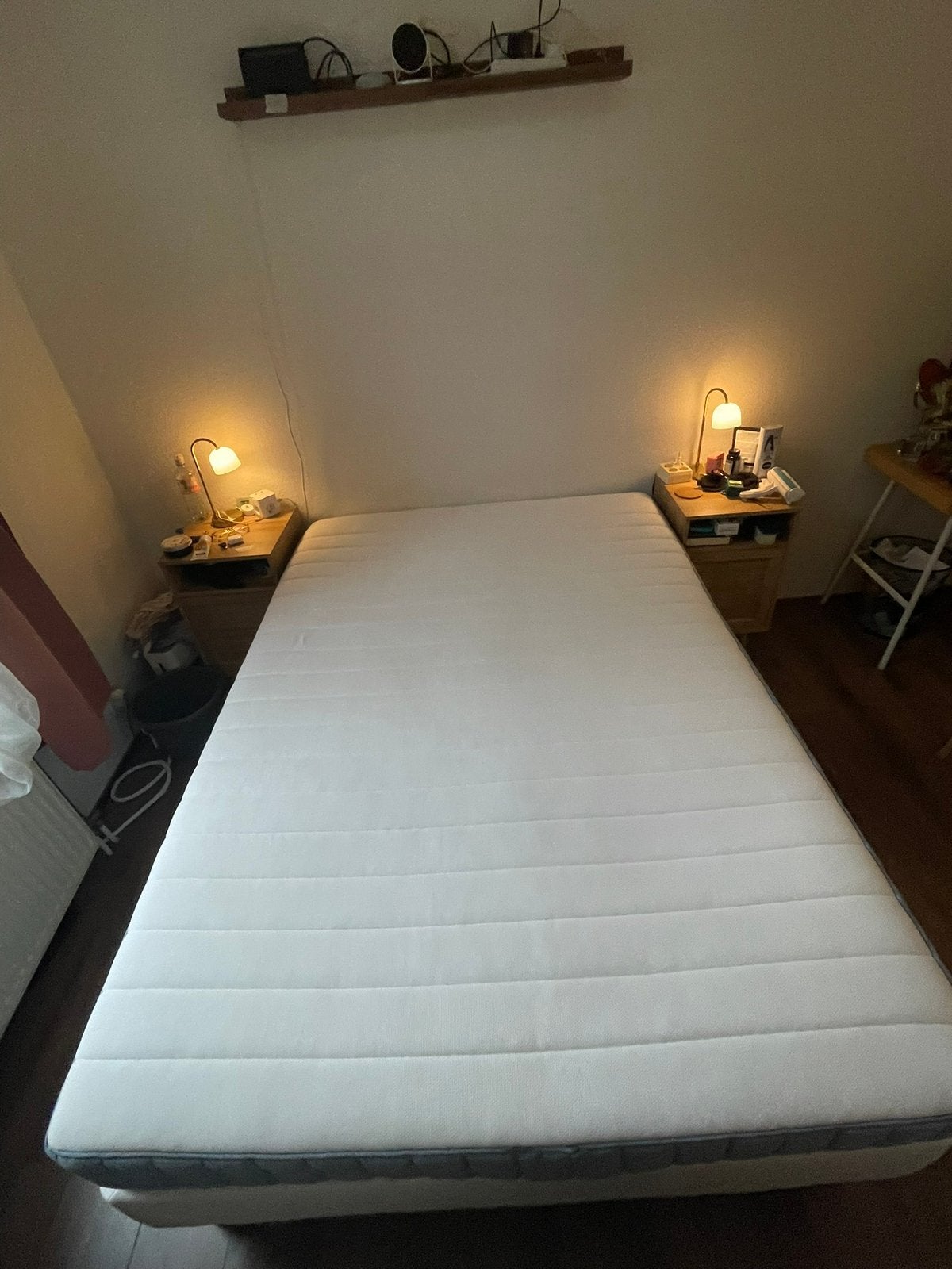 13 JUNI WEG Ikea espevar boxspring 140X200 + matras folungen, Huis en Inrichting, Slaapkamer | Boxsprings, Ophalen, Crème, Tweepersoons