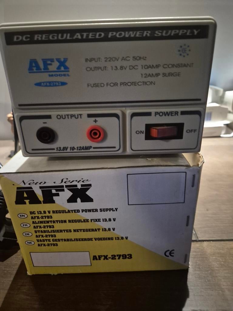 AFX-2793 Gereguleerde Voeding 13.8V DC 10A, Ophalen of Verzenden, Gebruikt